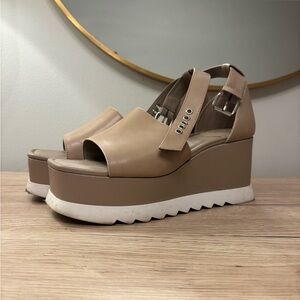 Gianni Bini Tan and White Wedge Sandals with Peep-Toe